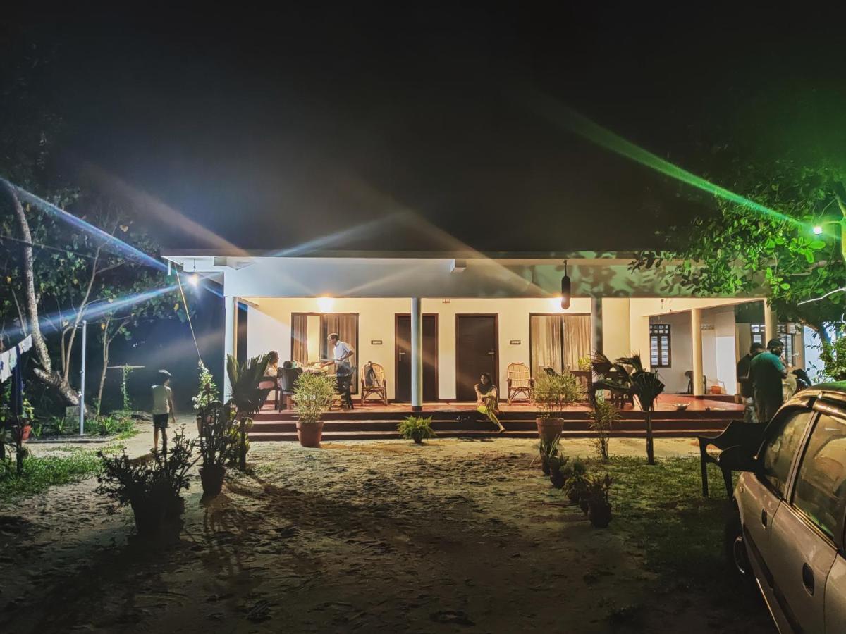 Marari Ebin Charlys Apartment Mararikulam Ngoại thất bức ảnh
